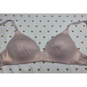 Victorias Secret shimmer wireless bra 34b pink